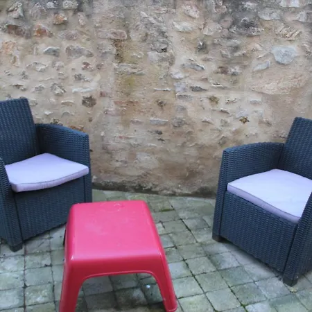 Couette-café Château Besson