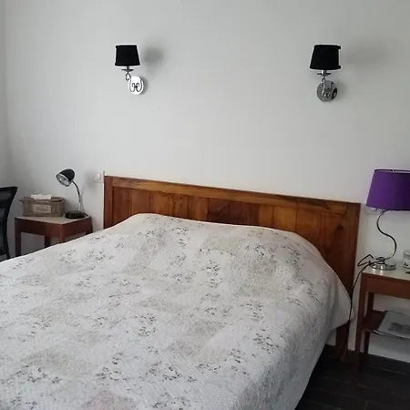 Château Besson Couette-café 3*